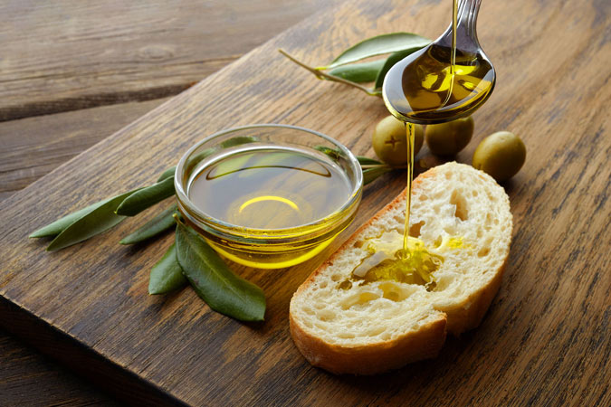 The Golden Elixir: Why Olive Oil is a Powerhouse for Your Health