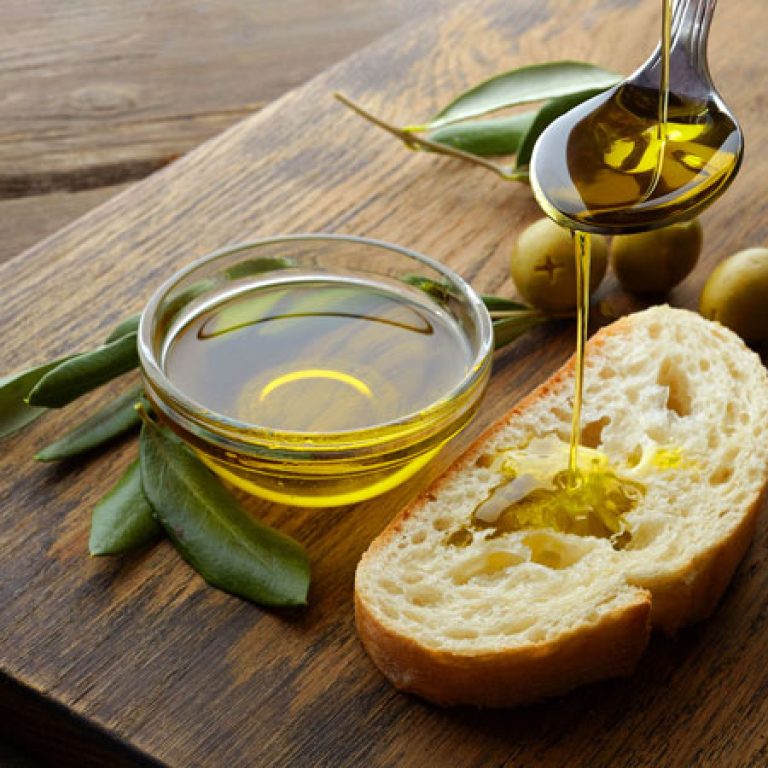 The Golden Elixir: Why Olive Oil is a Powerhouse for Your Health